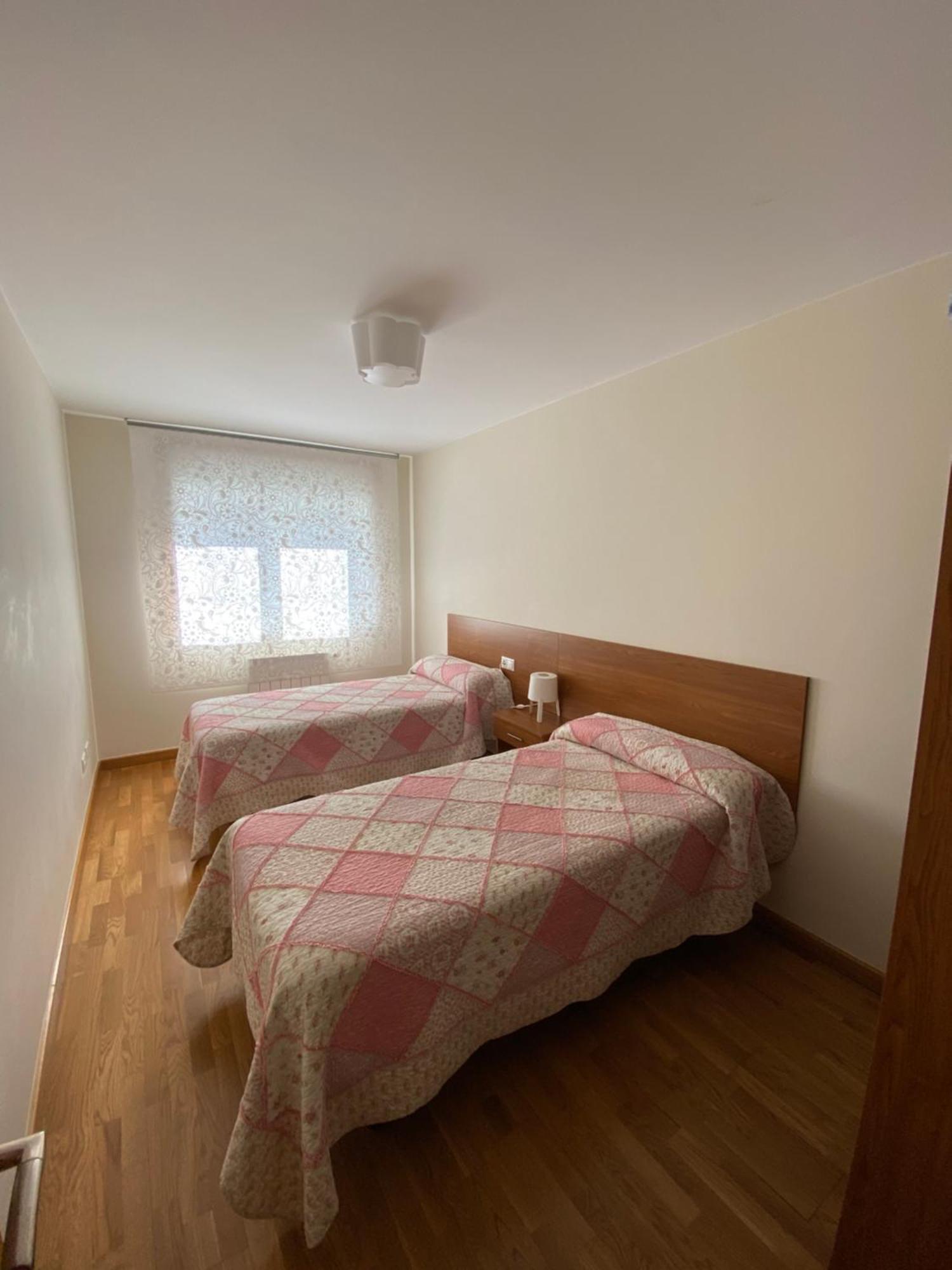 Dp Calvo Sotelo 164, 4c Apartment *